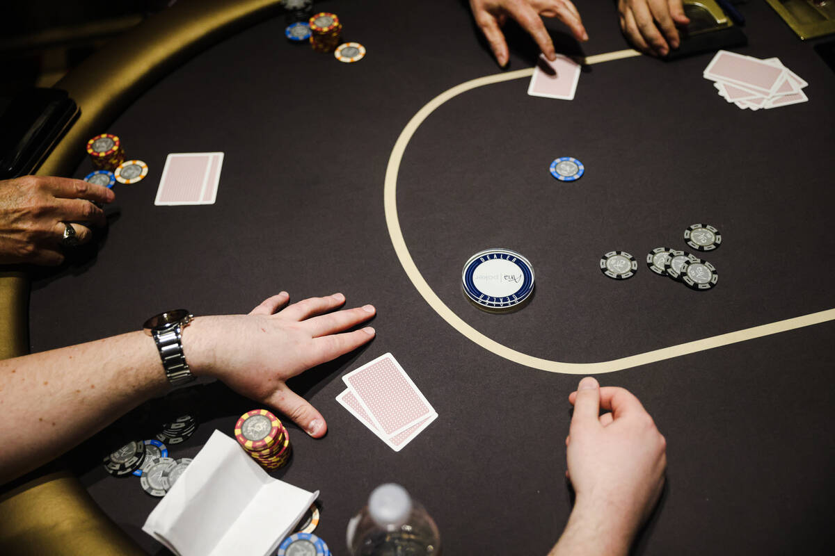 Có bao nhiêu phòng chơi poker ở Las Vegas đang rời đi? | Sòng bạc & Trò chơi | Kinh doanh