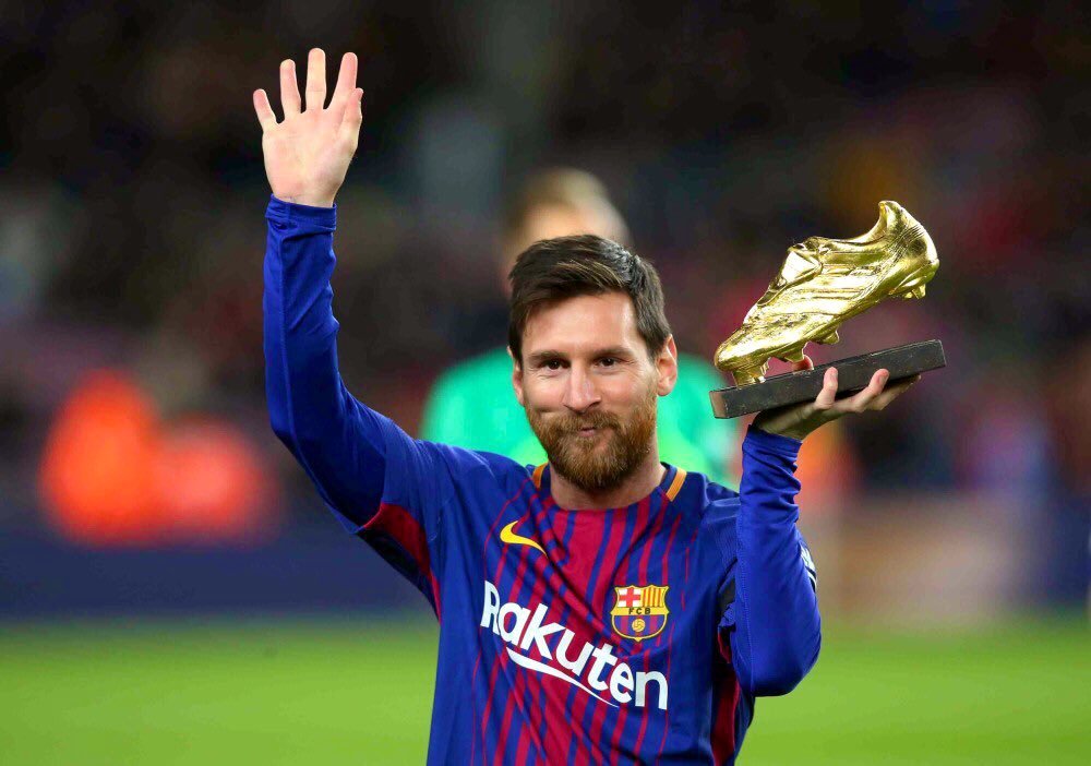 Lionel Messi giành Chiếc giày vàng châu Âu, làm nên lịch sử