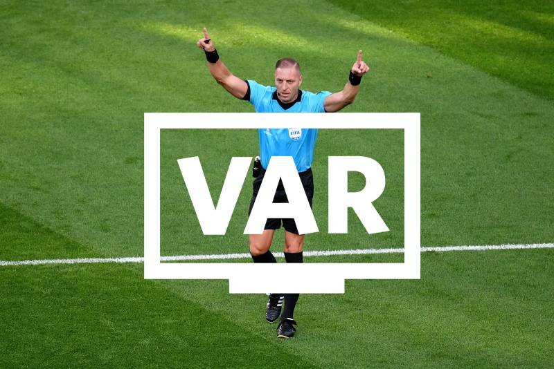 VAR trong bóng đá là gì? Tác động và cách thức hoạt động của nó