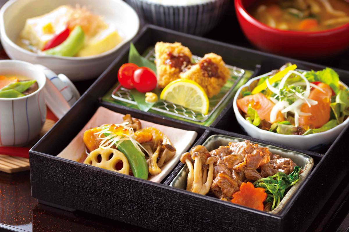 Top 25 nhà hàng ở Hội An cực đông khách, NGON khó cưỡng