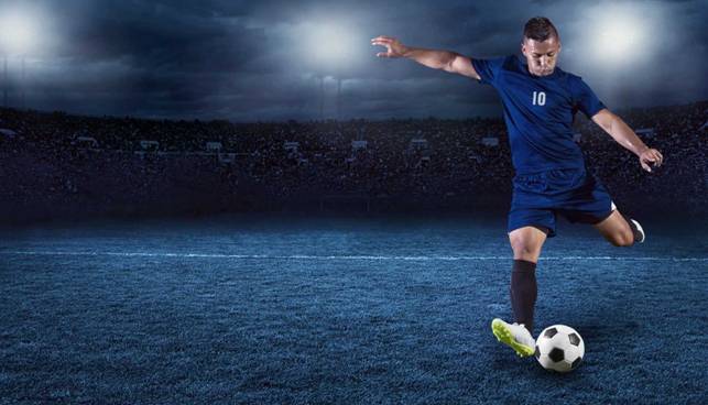 Kỹ Thuật Phát Bóng Bằng Chân: Bí Quyết Chính Xác Và Mạnh Mẽ