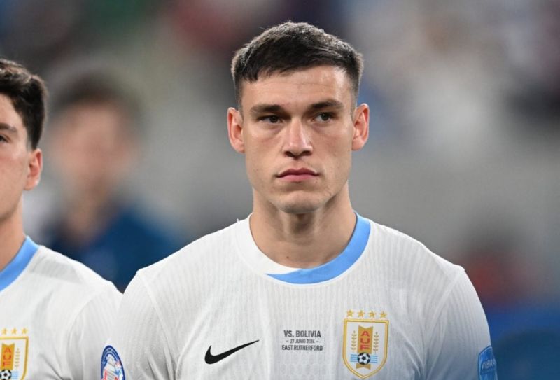 Manuel Ugarte là tiền vệ triển vọng hàng đầu bóng đá Nam Mỹ