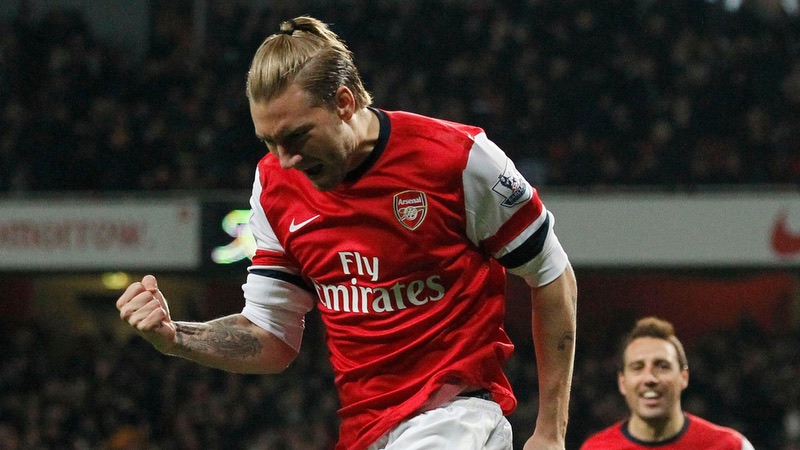 Nicklas Bendtner thời khoác áo Arsenal